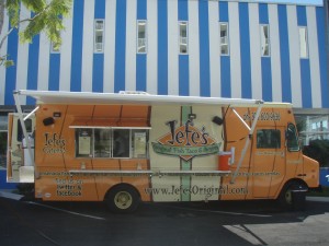 Jefe S Original Fish Taco Burgers Miami Fl Jefesoriginal Food Truck Talk Searching For The Best Foodtrucks